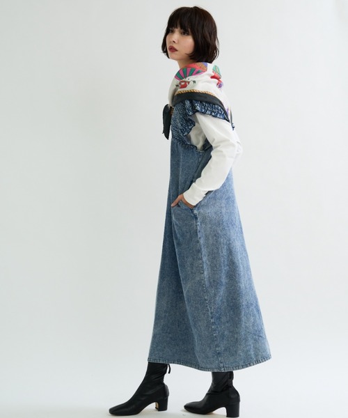 A.D.C.L.（エーディーシーエル）の「シャーリング切替 ミディ丈 デニムワンピース（ワンピース・レディース・ブラック/ブルー・M/L）」の19枚目の写真