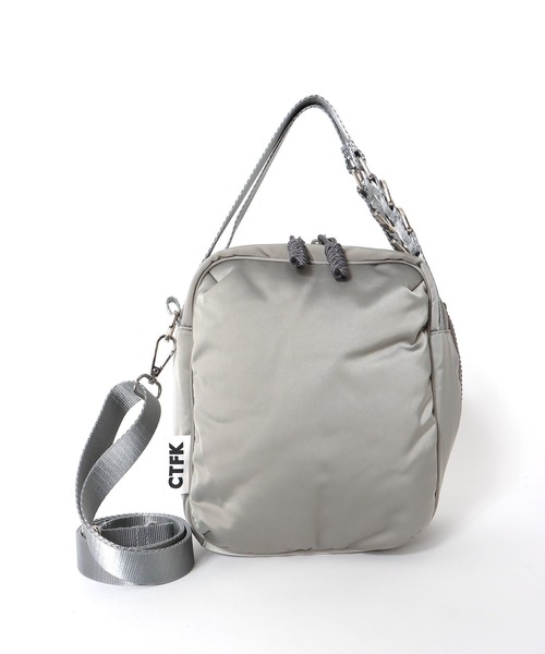 Three Four Time（ｽﾘｰﾌｫｰﾀｲﾑ）の「【Casselini】ナイロンBOXY BAG（ショルダーバッグ・レディース・ベージュ/グレー/ブラック・FREE）」の20枚目の写真