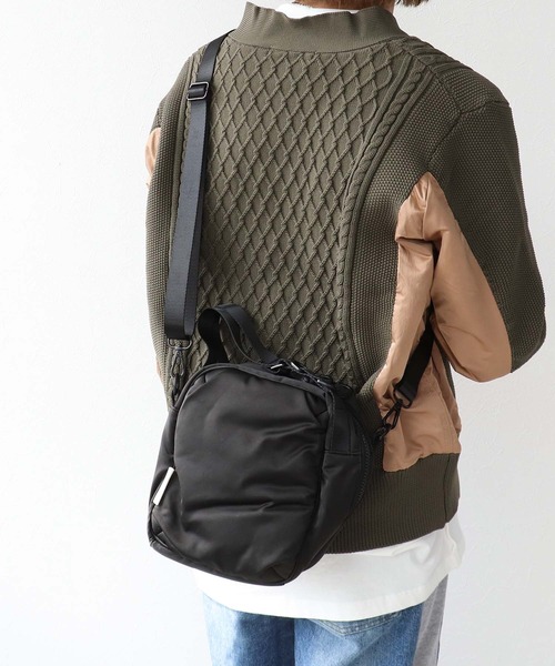 Three Four Time（ｽﾘｰﾌｫｰﾀｲﾑ）の「【Casselini】ナイロンBOXY BAG（ショルダーバッグ・レディース・ベージュ/グレー/ブラック・FREE）」の12枚目の写真