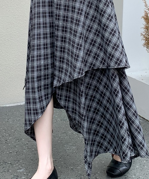 ReRe（リリ）の「前後差ヘムチェックスカート（スカート・レディース・ブラック/ブルー・MEDIUM）」の16枚目の写真