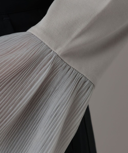 A part by(アパートバイ)の「ソデチュールプリーツプルオーバー_長袖(Tシャツ/カットソー・レディース・ブラック/ライトグレー/オフホワイト・FREE)」の13枚目の写真
