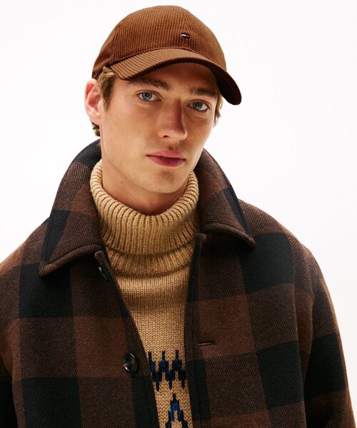 TOMMY HILFIGER(トミーヒルフィガー)の「フラッグロゴ6パネルコーデュロイキャップ(キャップ・メンズ・ベージュ/ブラック/ブラウン・FREE)」の11枚目の写真