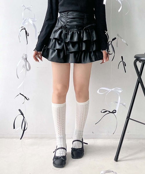 AS KNOW AS plus（アズノゥアズプラス）の「♪リボンとティアードミニスカート セットアップ対応（スカート・レディース・ブラック系1/キャメル/スミクロ/ブラック系/ブラウン/サックスブルー系/カモフラージュ/ブラック系2/ネイビー系・FREE）」の3枚目の写真