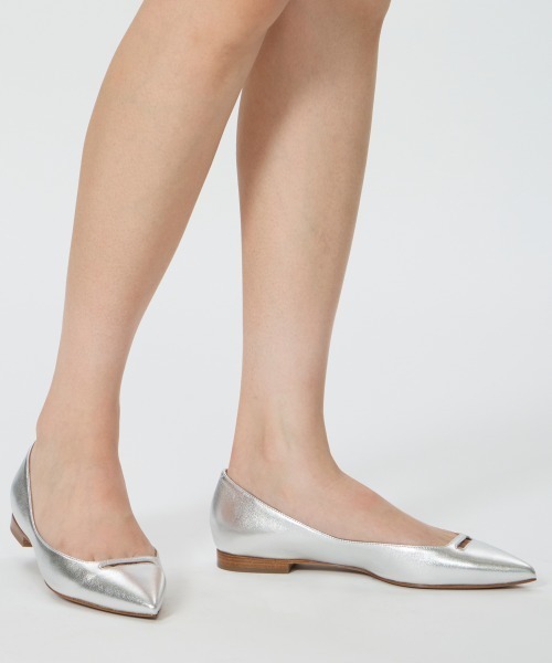 PELLICO(ペリーコ)の「ANDREA アネッリ パンプス 1.0cm SILVER(パンプス・レディース・シルバー・36.5/36/35.5/35/38/37.5/37)」の2枚目の写真