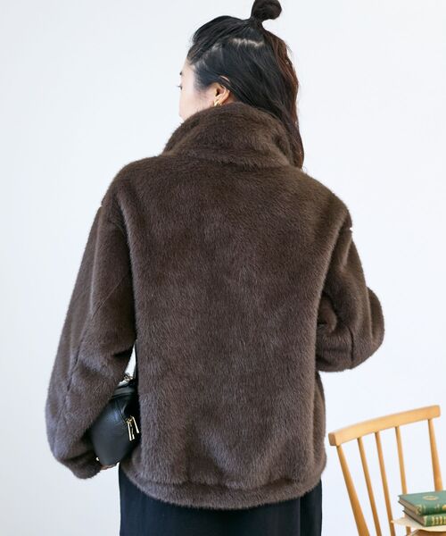 le.coeur blanc（ルクールブラン）の「ミンクタッチスタンドカラーファーブルゾン（ブルゾン・レディース・ブラウン/ライトグレー・38）」の12枚目の写真