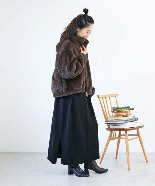 le.coeur blanc（ルクールブラン）の「ミンクタッチスタンドカラーファーブルゾン（ブルゾン・レディース・ブラウン/ライトグレー・38）」の16枚目の写真