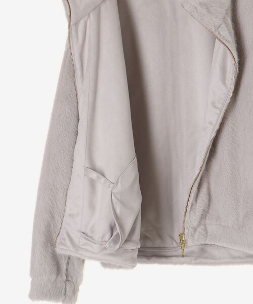 le.coeur blanc（ルクールブラン）の「ミンクタッチスタンドカラーファーブルゾン（ブルゾン・レディース・ブラウン/ライトグレー・38）」の4枚目の写真