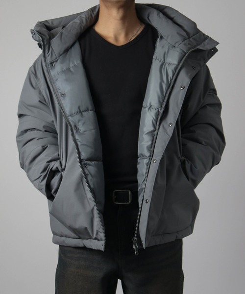 NYLAUS（ナイラス）の「【Nylaus】撥水/防風 ポリタスラン ファイバー中綿 シームレス ハーフジャケット 中綿ジャケット（ダウンジャケット/コート・メンズ・ブラック/カーキ/グレイッシュベージュ/チャコール・M/L）」の2枚目の写真