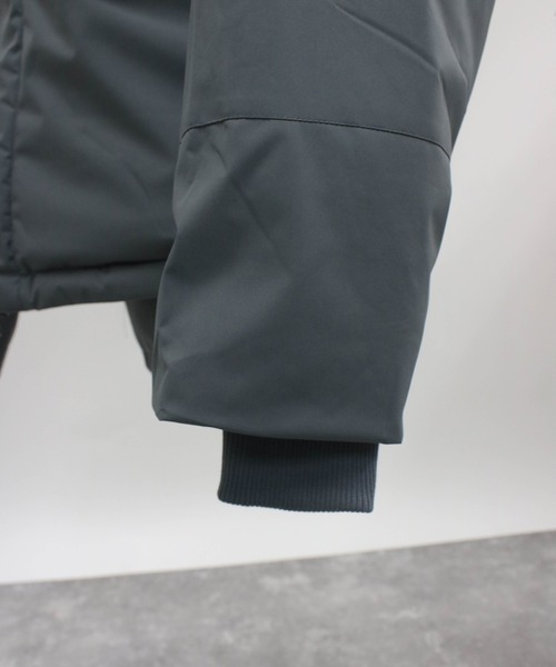 NYLAUS（ナイラス）の「【Nylaus】撥水/防風 ポリタスラン ファイバー中綿 シームレス ハーフジャケット 中綿ジャケット（ダウンジャケット/コート・メンズ・ブラック/カーキ/グレイッシュベージュ/チャコール・M/L）」の14枚目の写真