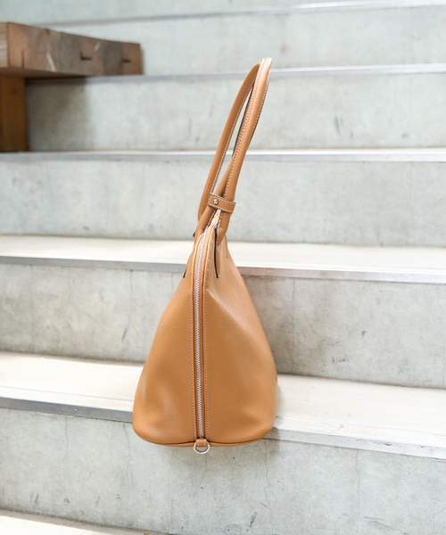 &MyuQ(アンドミューク)の「【&MyuQ/アンドミューク】THALLO ショルダーバッグ / トートバッグ(トートバッグ・レディース・キャメル/ブラック・フリー)」の12枚目の写真