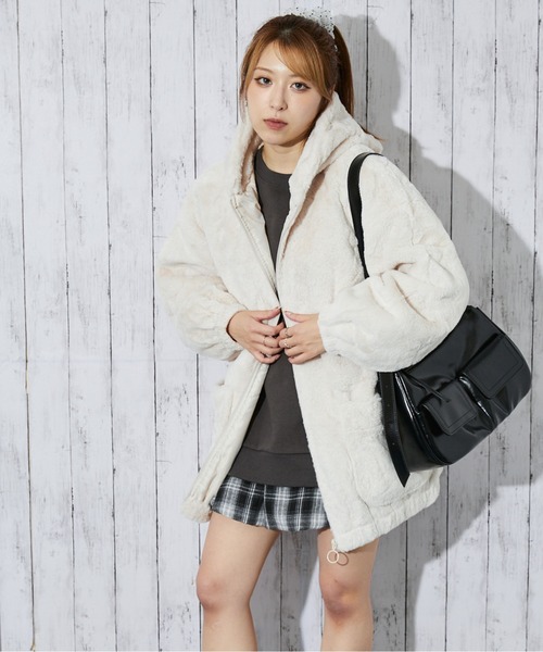 セール】《アニマル耳付きフード》レディース フェイクファー ブルゾン