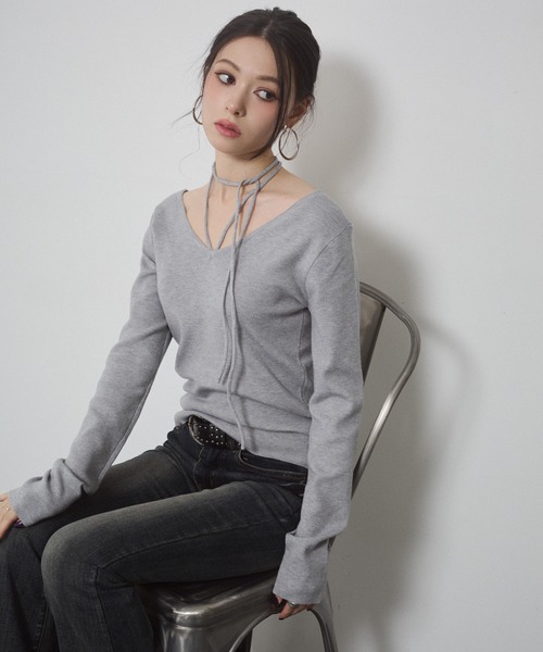 ENVYM（アンビー）の「前後２WAY チョーカー ハイゲージ ニットトップス（ニット/セーター・レディース・ブラウン/グレー/ブラック/レッド/アイボリー・FREE）」の21枚目の写真