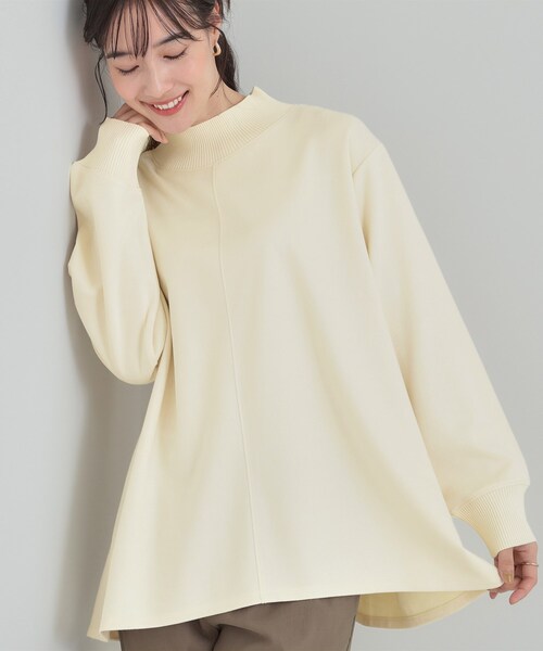 SHOO・LA・RUE(シューラルー)の「【S-LL】滑らかタッチが癖になる Aラインスエード調トップス(Tシャツ/カットソー・レディース・ブラウン系その他/サックスブルー/ホワイト・01/04/02/03)」の2枚目の写真