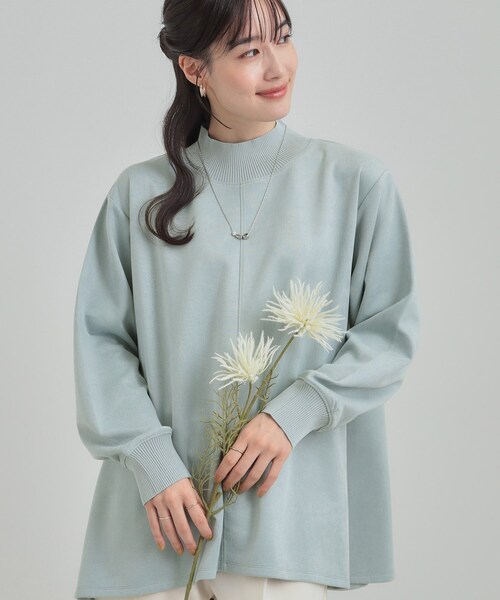 SHOO・LA・RUE(シューラルー)の「【S-LL】滑らかタッチが癖になる Aラインスエード調トップス(Tシャツ/カットソー・レディース・ブラウン系その他/サックスブルー/ホワイト・01/04/02/03)」の1枚目の写真