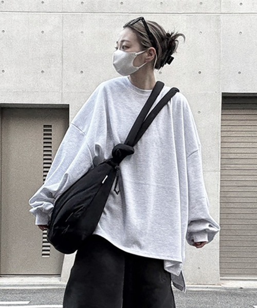 YACA（ヤーカ）の「Loose Sleeve Logo Tee/ルーズスリーブロゴT【unisex item】（Tシャツ/カットソー・レディース・ホワイト/ブラック/アッシュグレー/グレー・FREE）」の3枚目の写真