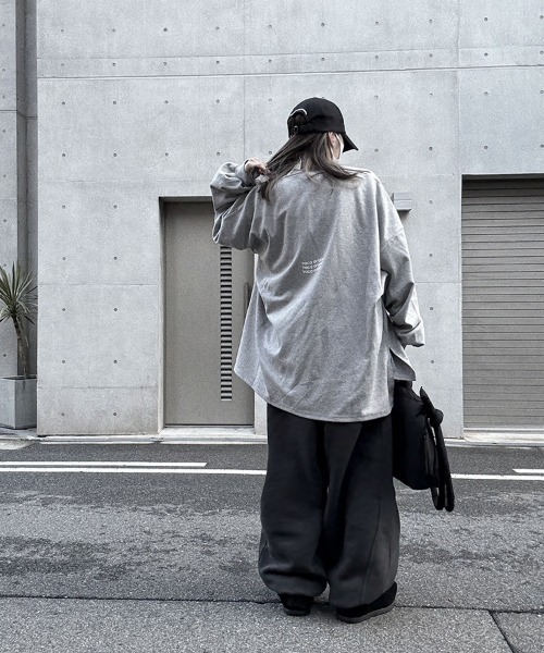 YACA（ヤーカ）の「Loose Sleeve Logo Tee/ルーズスリーブロゴT【unisex item】（Tシャツ/カットソー・レディース・ホワイト/ブラック/アッシュグレー/グレー・FREE）」の7枚目の写真