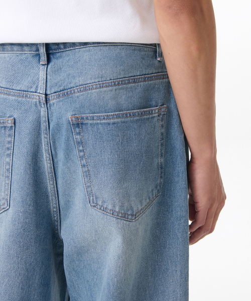 MUSINSA STANDARD（ムシンサスタンダード）の「コーティッドルーズバギーデニムパンツ[ライトインディゴ]（デニムパンツ・メンズ・その他・36/34/32/30/31/33/26/27/28/29）」の5枚目の写真