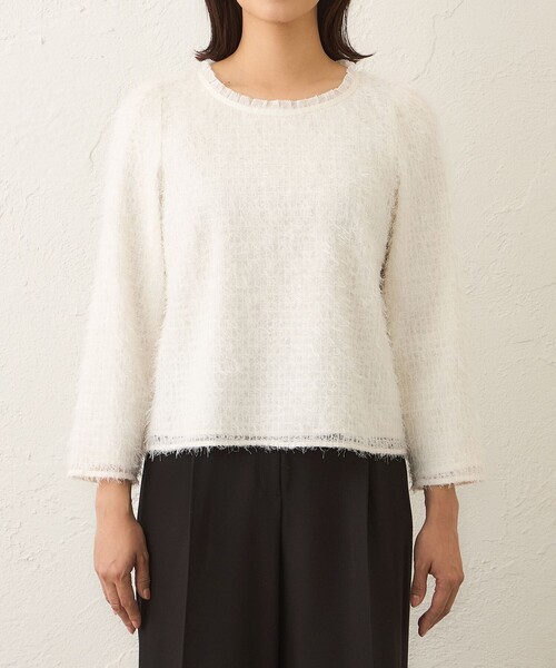 TO BE CHIC(トゥー ビー シック)の「フェザーチュール プルオーバー(シャツ/ブラウス・レディース・ブラック/オフホワイト・40/42)」の5枚目の写真