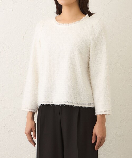 TO BE CHIC(トゥー ビー シック)の「フェザーチュール プルオーバー(シャツ/ブラウス・レディース・ブラック/オフホワイト・40/42)」の6枚目の写真