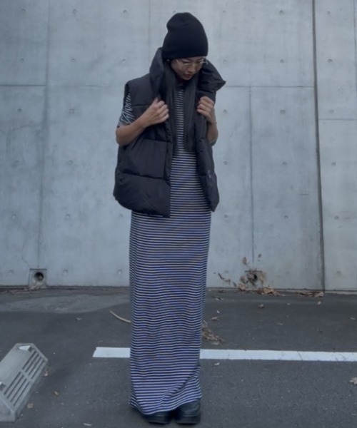 Belle Cie（ベルシー）の「裾コード付きボリュームあったかスタンドハイネック中綿ベスト（ベスト・レディース・ホワイト/ベージュ/ブラック・L/XL/XXL/M）」の10枚目の写真