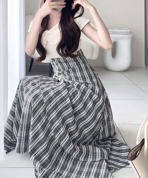 mily bilet（ミウィビレット）の「【mily bilet】ツイスト襟で小顔見え。カシュクールドッキングワンピース (ロング丈)（ワンピース・レディース・アイボリー系2/アイボリー系1・X-LARGE/SMALL/MEDIUM/LARGE）」の12枚目の写真