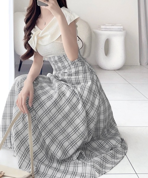 mily bilet（ミウィビレット）の「【mily bilet】ツイスト襟で小顔見え。カシュクールドッキングワンピース (ロング丈)（ワンピース・レディース・アイボリー系2/アイボリー系1・X-LARGE/SMALL/MEDIUM/LARGE）」の14枚目の写真
