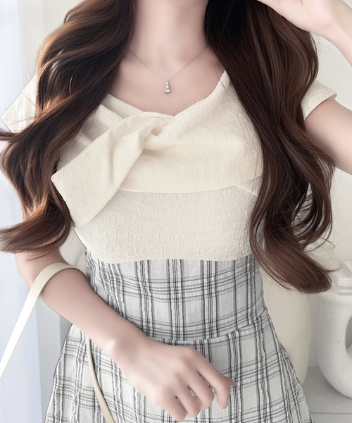 mily bilet（ミウィビレット）の「【mily bilet】ツイスト襟で小顔見え。カシュクールドッキングワンピース (ロング丈)（ワンピース・レディース・アイボリー系2/アイボリー系1・X-LARGE/SMALL/MEDIUM/LARGE）」の19枚目の写真