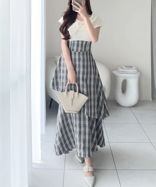 mily bilet（ミウィビレット）の「【mily bilet】ツイスト襟で小顔見え。カシュクールドッキングワンピース (ロング丈)（ワンピース・レディース・アイボリー系2/アイボリー系1・X-LARGE/SMALL/MEDIUM/LARGE）」の21枚目の写真