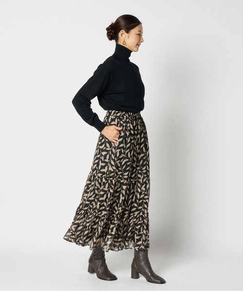 Letroyes(ルトロワ)の「LAURE (TURTLE NECK)(ニット/セーター・レディース・アイボリー/グレー/ブラック・1/2)」の17枚目の写真