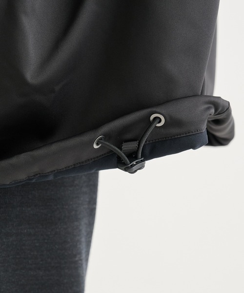 WHITE MOUNTAINEERING（ホワイトマウンテニアリング）の「【White Mountaineering / ホワイトマウンテニアリング】WINDSTOPPER RAGLAN BLOUSON（ブルゾン・メンズ・ブラック/カーキ・1）」の7枚目の写真