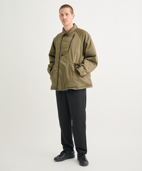 WHITE MOUNTAINEERING（ホワイトマウンテニアリング）の「【White Mountaineering / ホワイトマウンテニアリング】WINDSTOPPER RAGLAN BLOUSON（ブルゾン・メンズ・ブラック/カーキ・1）」の12枚目の写真