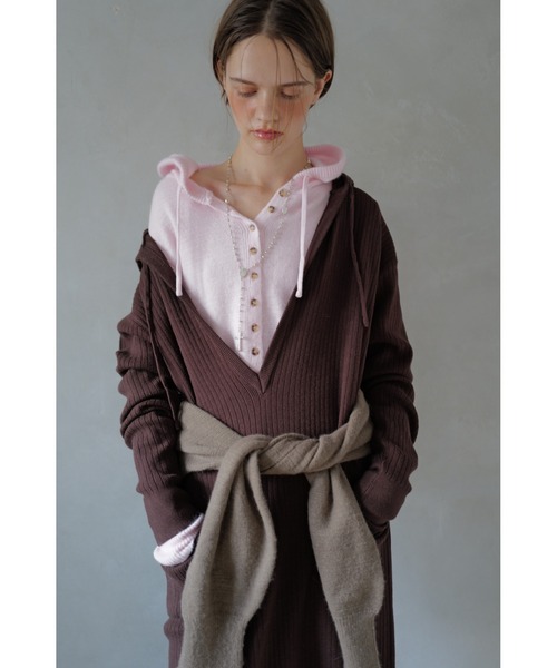 TRUNC（トランクエイティーエイト）の「Button Hoodie Knit（ニット/セーター・レディース・モカ/ピンク/ブラック・FREE）」の2枚目の写真