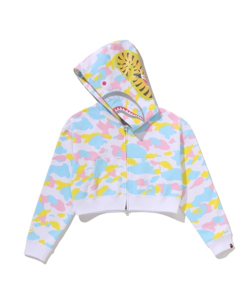 A BATHING APE（アベイシングエイプ）の「NEW MULTI CAMO SHARK CROPPED FULL ZIP HOODIE（パーカー・レディース・ブラック/ホワイト・SMALL/MEDIUM）」の3枚目の写真