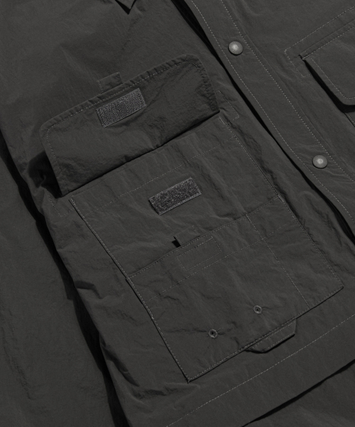 ESPIONAGE(エスピオナジ)の「Multi Pocket Angler Shirt Ink Black(シャツ/ブラウス・レディース・その他・MEDIUM/LARGE/X-LARGE)」の9枚目の写真