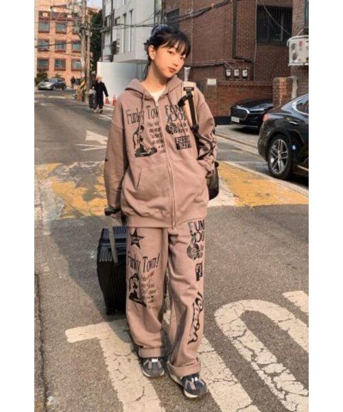Cavish(カビシ)の「PICTORIAL SWEATPANTS ASH(CV2DSUPA02A)(その他パンツ・レディース・ライトグレー・SMALL/MEDIUM/LARGE)」の2枚目の写真