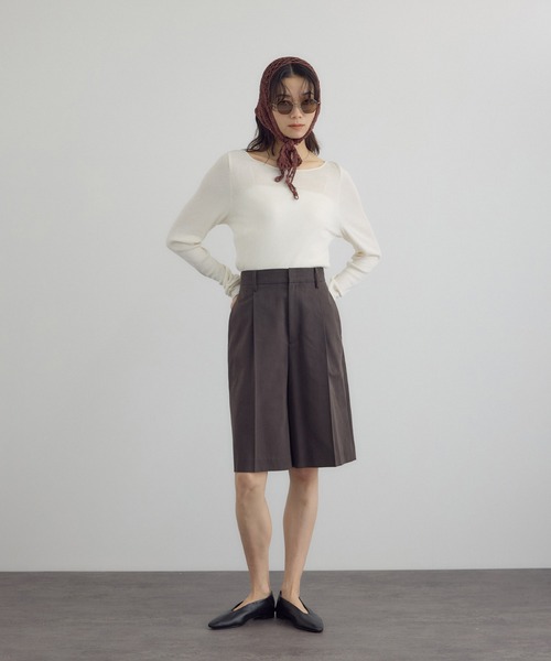 SALON adam et rope'（サロン アダム エ ロペ）の「Hug Silkラウンドネックプルオーバー 3 / 新色追加（Tシャツ/カットソー・レディース・ブラック/レッド/ホワイト・FREE）」の10枚目の写真