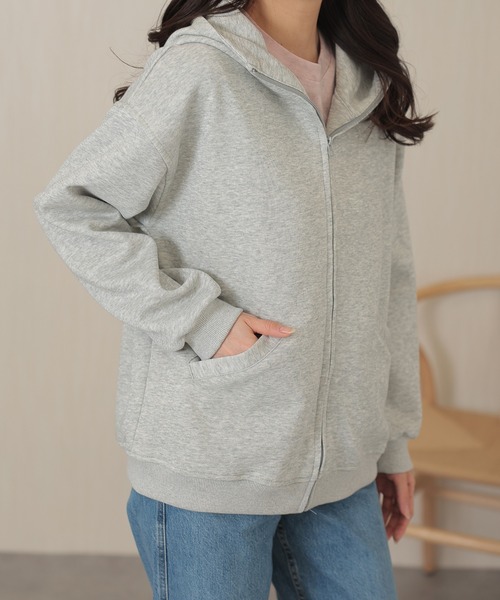 DAYRA(デイラ)の「ダブル ポケット ジップアップ 長袖 スウェット パーカー(パーカー・レディース・グレー・M/XL)」の1枚目の写真