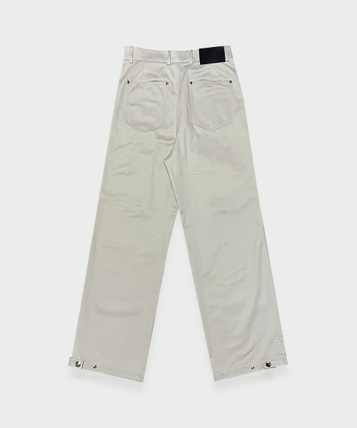 R-4(アールフォー)の「R-0019 UTILITY-ZIP CARGO PANTS(BEIGE)(その他パンツ・メンズ・ベージュ・MEDIUM/LARGE/X-LARGE)」の3枚目の写真