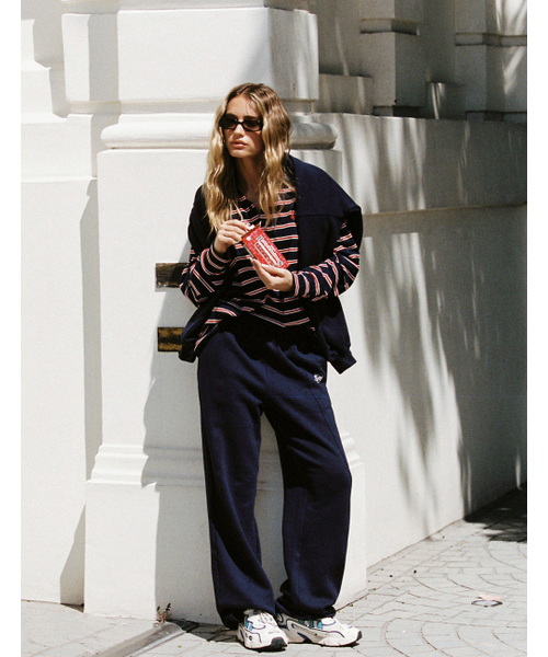SURFEA（サーフィー）の「ALL-DAY SWEATPANTS_NAVY（スウェットパンツ・レディース・その他・SMALL/LARGE）」の2枚目の写真