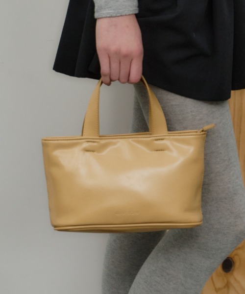 GIUNON（ジウノン）の「2way chain mini bag / 2wayチェーンミニバッグ（ショルダーバッグ・レディース・ホワイト/レッド/イエロー/ブラック/ブルーグレー・FREE）」の4枚目の写真