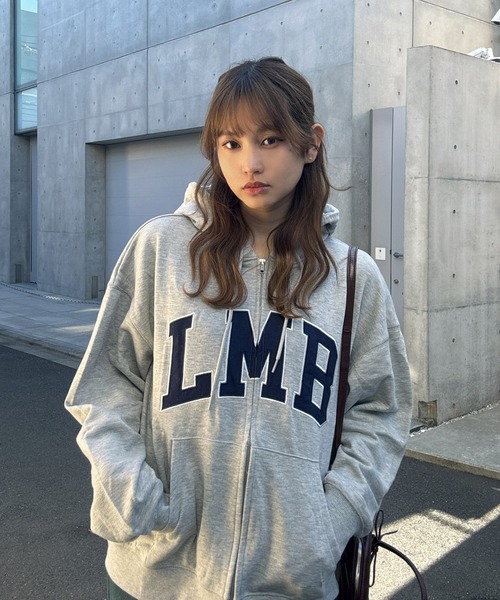 AS KNOW AS plus（アズノゥアズプラス）の「○Ｗジップとロゴパーカー【UNISEX ITEM】（パーカー・レディース・カモフラージュ/グレー系/チャコールグレー/ブラック系/アイボリー系1/ブラック系1/レッド系1/ネイビー系1・FREE）」の5枚目の写真