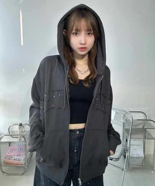 AS KNOW AS plus（アズノゥアズプラス）の「○Ｗジップとロゴパーカー【UNISEX ITEM】（パーカー・レディース・カモフラージュ/グレー系/チャコールグレー/ブラック系/アイボリー系1/ブラック系1/レッド系1/ネイビー系1・FREE）」の4枚目の写真