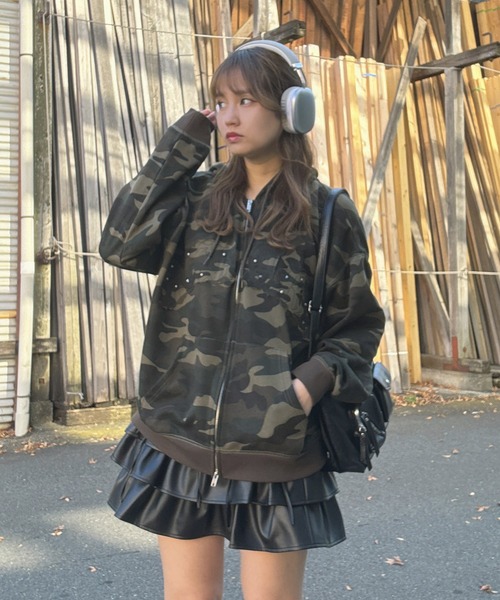 AS KNOW AS plus（アズノゥアズプラス）の「○Ｗジップとロゴパーカー【UNISEX ITEM】（パーカー・レディース・カモフラージュ/グレー系/チャコールグレー/ブラック系/アイボリー系1/ブラック系1/レッド系1/ネイビー系1・FREE）」の9枚目の写真