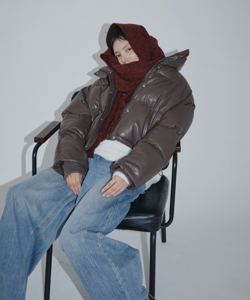 VION（ヴィオン）の「Melange Boucle Scarf / メランジブークレスカーフ（マフラー・レディース・グレー/レッド・FREE）」の10枚目の写真