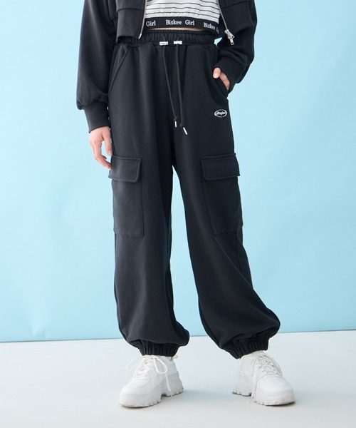 ブラックカーゴパンツ スウェット素材 カーゴ スウェットパンツ（スウェットパンツ）｜BISKEE（ビスキー）の