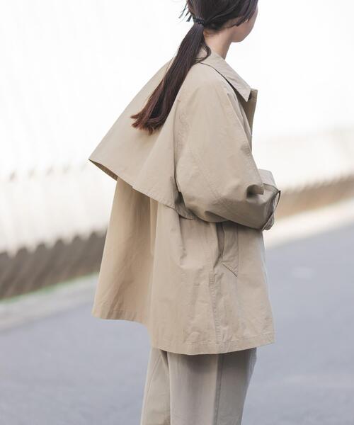 FORK&SPOON（フォークアンドスプーン）の「FORK&SPOON　ステンカラーテントコート（ステンカラーコート・レディース・ベージュ/ネイビー・1）」の7枚目の写真
