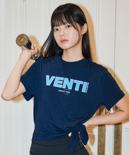 INJIACTIVE(インジアクティブ)の「ベントティTシャツ ネイビー(Tシャツ/カットソー・レディース・その他・ONE SIZE)」の1枚目の写真