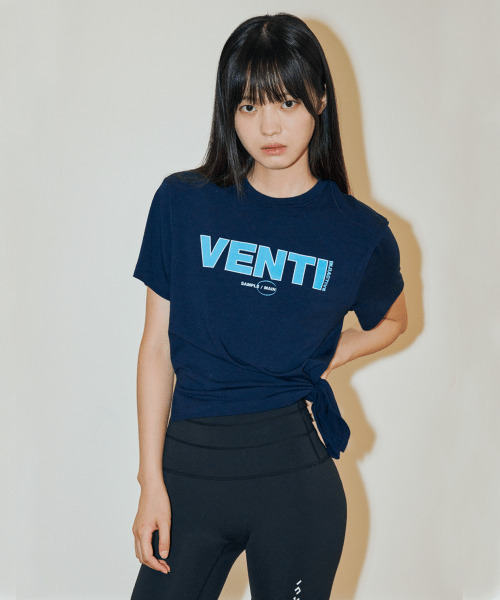 INJIACTIVE(インジアクティブ)の「ベントティTシャツ ネイビー(Tシャツ/カットソー・レディース・その他・ONE SIZE)」の3枚目の写真