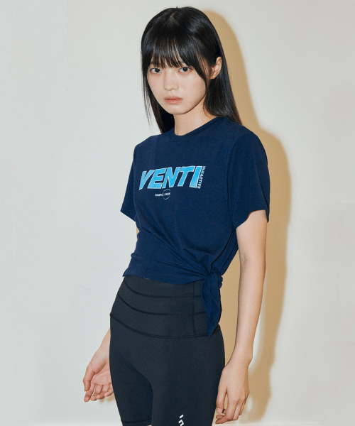 INJIACTIVE(インジアクティブ)の「ベントティTシャツ ネイビー(Tシャツ/カットソー・レディース・その他・ONE SIZE)」の4枚目の写真