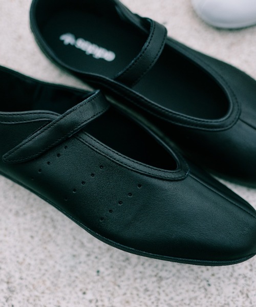 adidas(アディダス)の「STAN SMITH LO BALLET W JQ6939(バレエシューズ・レディース・ブラック・22.5cm/29.0cm/28.5cm/28.0cm/27.5cm/27.0cm/26.5cm/26.0cm/25.5cm/25.0cm/24.5cm/24.0cm/23.5cm/23.0cm/22.0cm)」の2枚目の写真